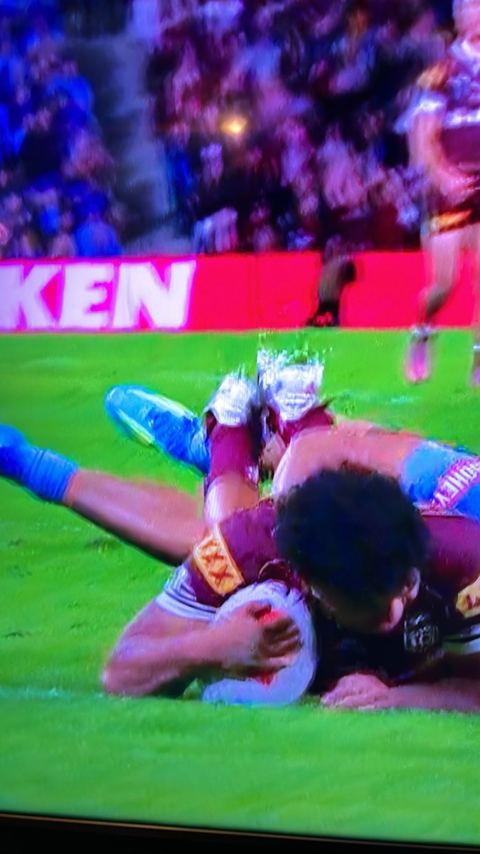 Tisssooo's tweet photo. Another QLD try!!!  Nnooottt!!!. #origin #stateoforigin https://t.co/YUVAor7JER