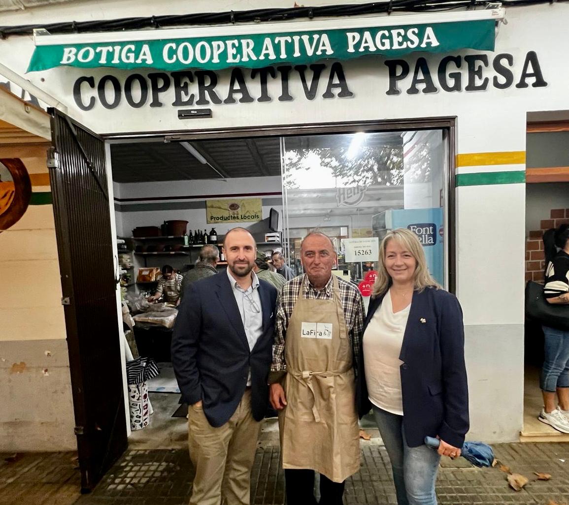 ConselldeMca's tweet photo. 🔵 El Consell de Mallorca concedeix 450.000 euros per a inversions en 28 botigues d'economia social

La consellera Amate destaca que l'objectiu és «modernitzar, millorar la competitivitat i donar visibilitat a aquest tipus de negocis locals»

➡️ https://t.co/wibWKsWXk7 https://t.co/R83W2I3up8