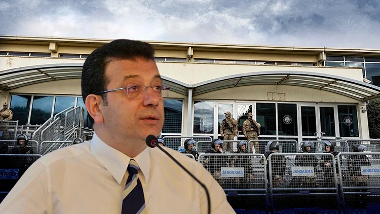semaklsn's tweet photo. Ekrem İmamoğlu, mahkeme salonunda konuşuyor..

“Sayın Selahattin Demirtaş 14 gün savunma yaptı.   

Bu dava tam 143 eylem 109 tutuklu arkadaş ilişkili ve ilintili 20'nin üzerinde mahkemesi olan bir dava.  

O yüzden benim itirazlarım kayda geçsin istiyorum.” https://t.co/3hms00ufnn