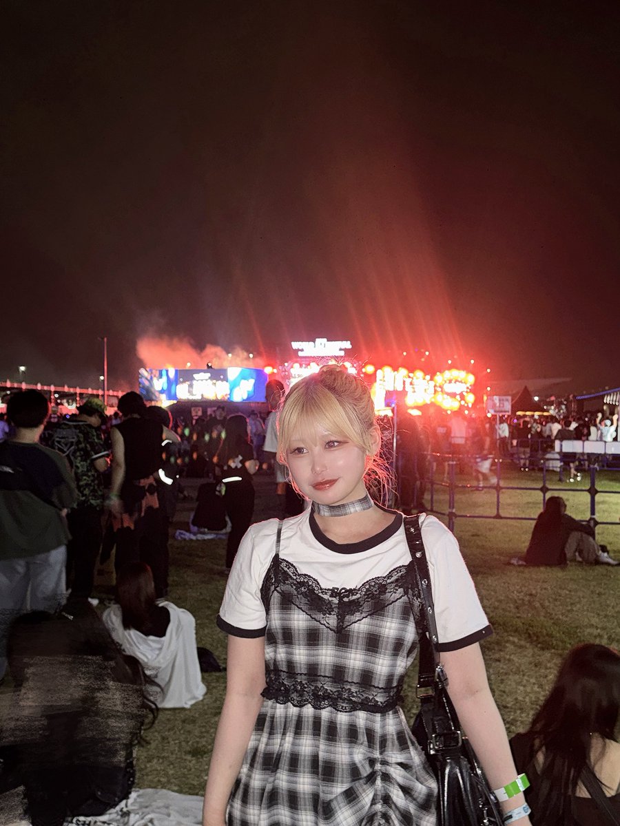 __naadao2's tweet photo. WDJF Day2💫 https://t.co/s5cYOaGmfu