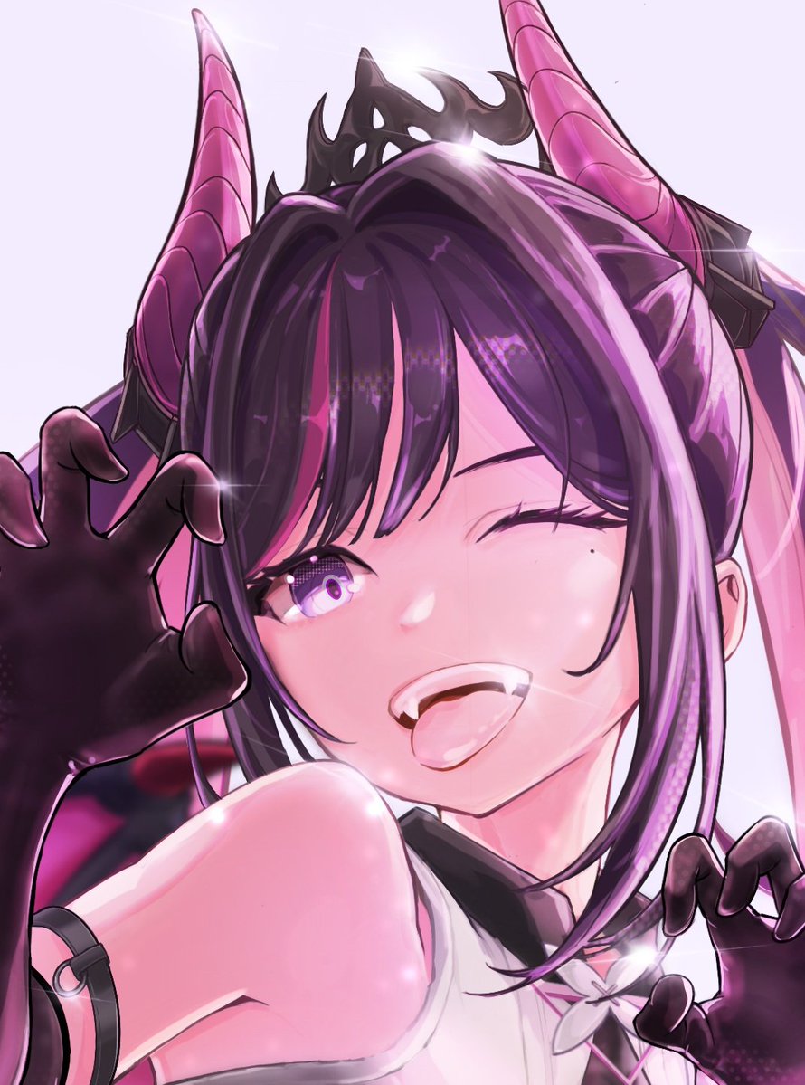 お顔アップ～🦇💜