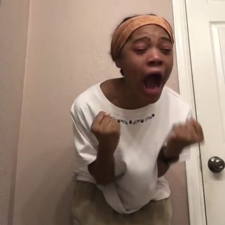 alisyaaaak's tweet photo. me realize no one Garret Graham in my life https://t.co/TQVQ88Jt53