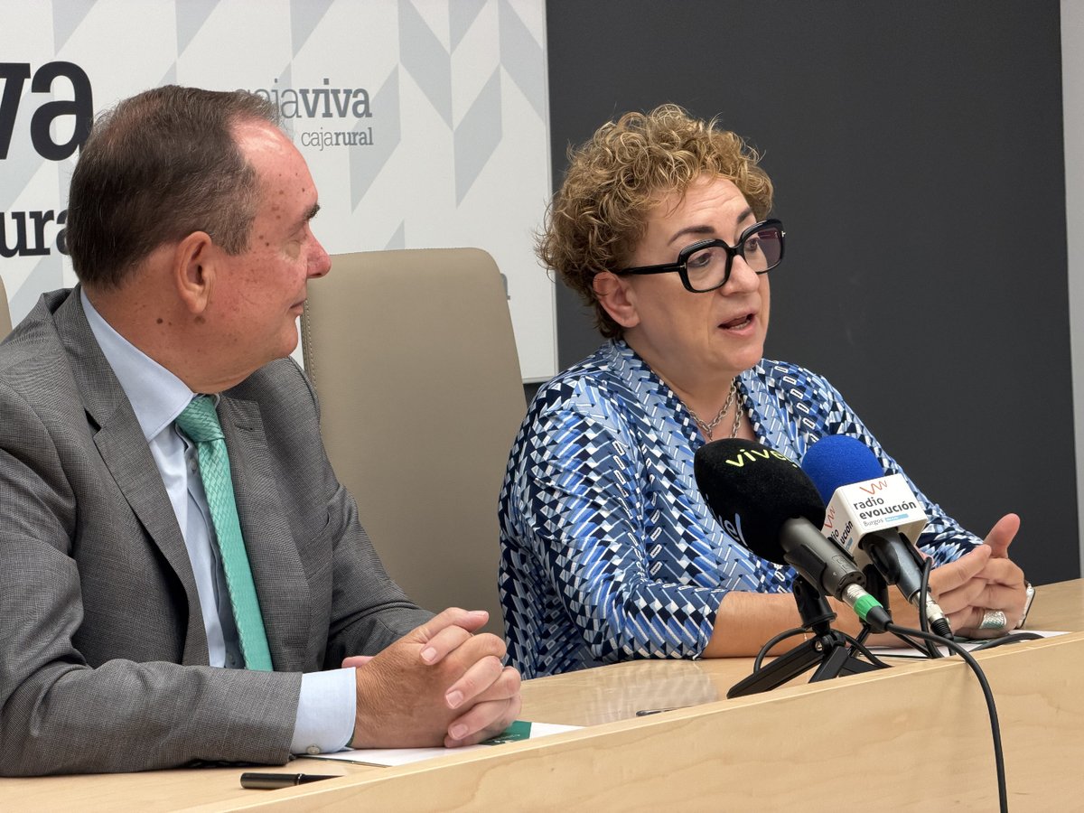 FecBurgos's tweet photo. La FEC y @CajavivaCRural  y @fundcajaruralbu renuevan su convenio de colaboración para seguir impulsando la formación, la innovación y la competitividad del comercio de proximidad.

Descubre todos los detalles en nuestro blog: https://t.co/s0KwFnkM3M https://t.co/LbFEC8Kuej