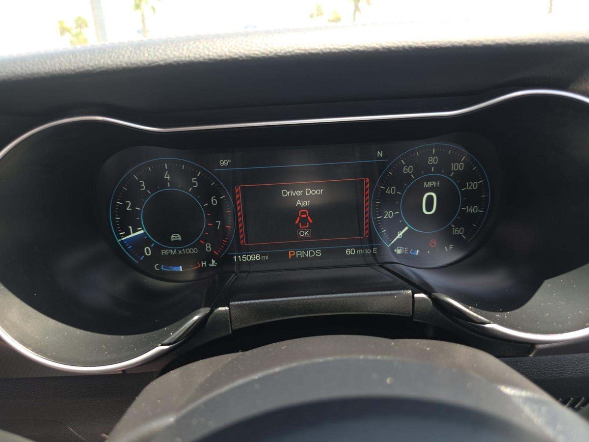 Kinglamarr___'s tweet photo. 2018 Ford Mustang Ecoboost Premium Convertible 
From the US straight to Nigeria!🇳🇬
🏷️: N23.5Million ($16.6K)
(Buying + Shipping)
ETA: 6-8weeks
Contact for details📥 https://t.co/apZq1k1f5R