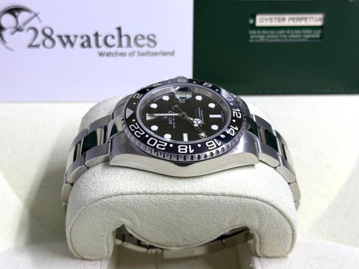 28Watches's tweet photo. Pre-owned Rolex GMT-Master II 116710LN - 28watches
[2009 40mm]

WhatsApp/Mobile: +852 6128 2828
Address: Shop G10B G/F Causeway Bay Plaza 1, Hong Kong
https://t.co/HQSYqeCF3C

#28Watches #Rolex #GMT-Master II #116710LN #T415537 https://t.co/3qx0YYMBXf