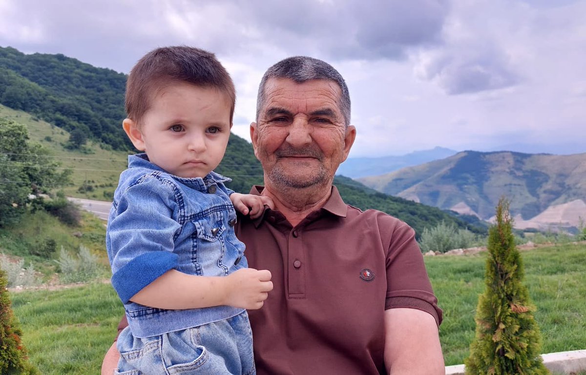 idpgovaz's tweet photo. #GreatReturn: New residents arrived in the village of Kichik Galadarasi in #Shusha district
ℹ️ This phase of the resettlement process, apartment keys were presented to 15 families comprising 51 people who have been resettled in the village. 🔑
�� Web: https://t.co/CKLa3d9TUv https://t.co/VCB89rcmVd
