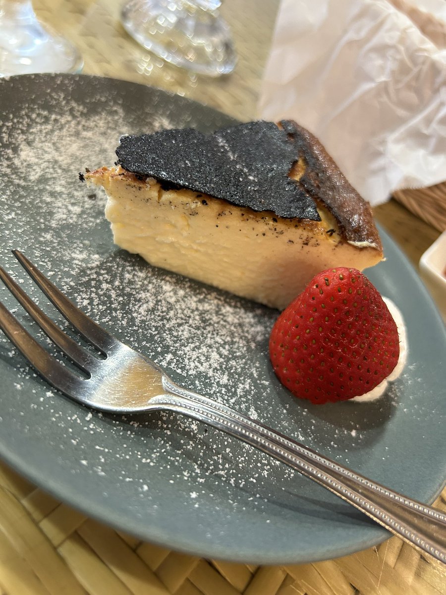 Hama3o's tweet photo. デザート🍰 https://t.co/C6QESdXGHK