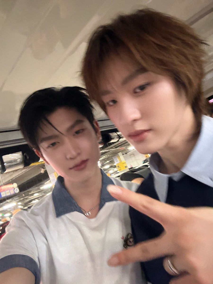 aunhusband's tweet photo. Happy 9 Months to Us My Sea.
Today I keep loving you more and more everyday, thank you for taking care of me and always being by my side, I’m so grateful to have you, I love you ❤️💍 https://t.co/Ska0b53Kmf