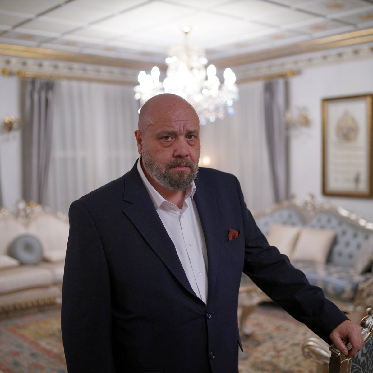 bpthaber's tweet photo. Ahmet Mümtaz Taylan: “Bu dünyada depresyona girmeyenin vicdanında, ahlakında eksik vardır.

Ben 20 yıldır düzenli olarak psikiyatriste gidiyorum. Deli miyim demeyin, çoğumuz deliyiz.” https://t.co/tkfJoAOY2C