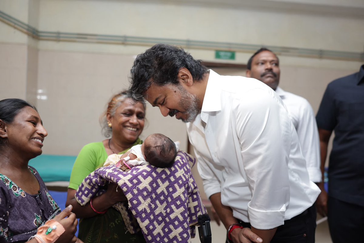 sunnewstamil's tweet photo. #PHOTOS | எழும்பூர் குழந்தைகள் மருத்துவமனையில் முதலமைச்சர் விஜய் ஆய்வு
#SunNews | #Egmore | #ChildrenHospital https://t.co/u2e9Fi4B7F