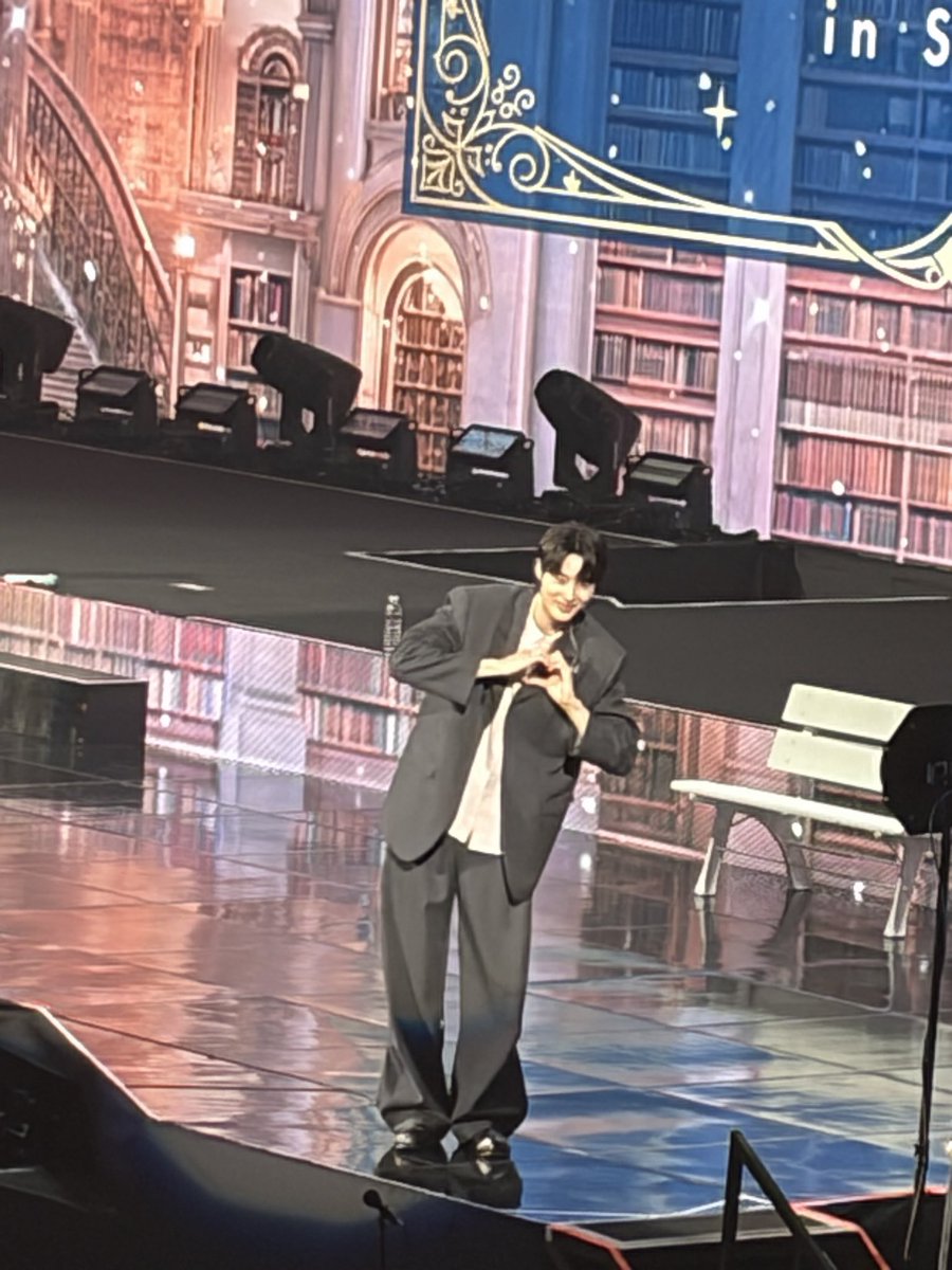 maki19911031's tweet photo. ソウルのウソクさんに会えて
めっちゃ幸せだったけど
また会えるなんて幸せすぎる〜😭
横浜で待ってまーす🩵
#변우석
#BYEON WOOSEOK
#ビョンウソク https://t.co/ZE5311T7Zu