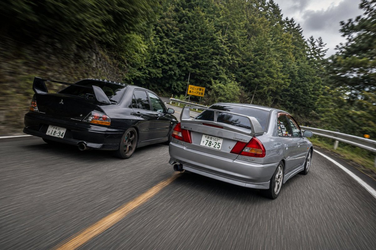 evo4hy's tweet photo. #オレたちはクルマから離れられない 
#もたさんフォト （1枚目は浦山ダム駐車場フォトの加工フォト）
グンマー帝国はクルマがないと不便な危険区域😆 https://t.co/UTCQeNWRr6