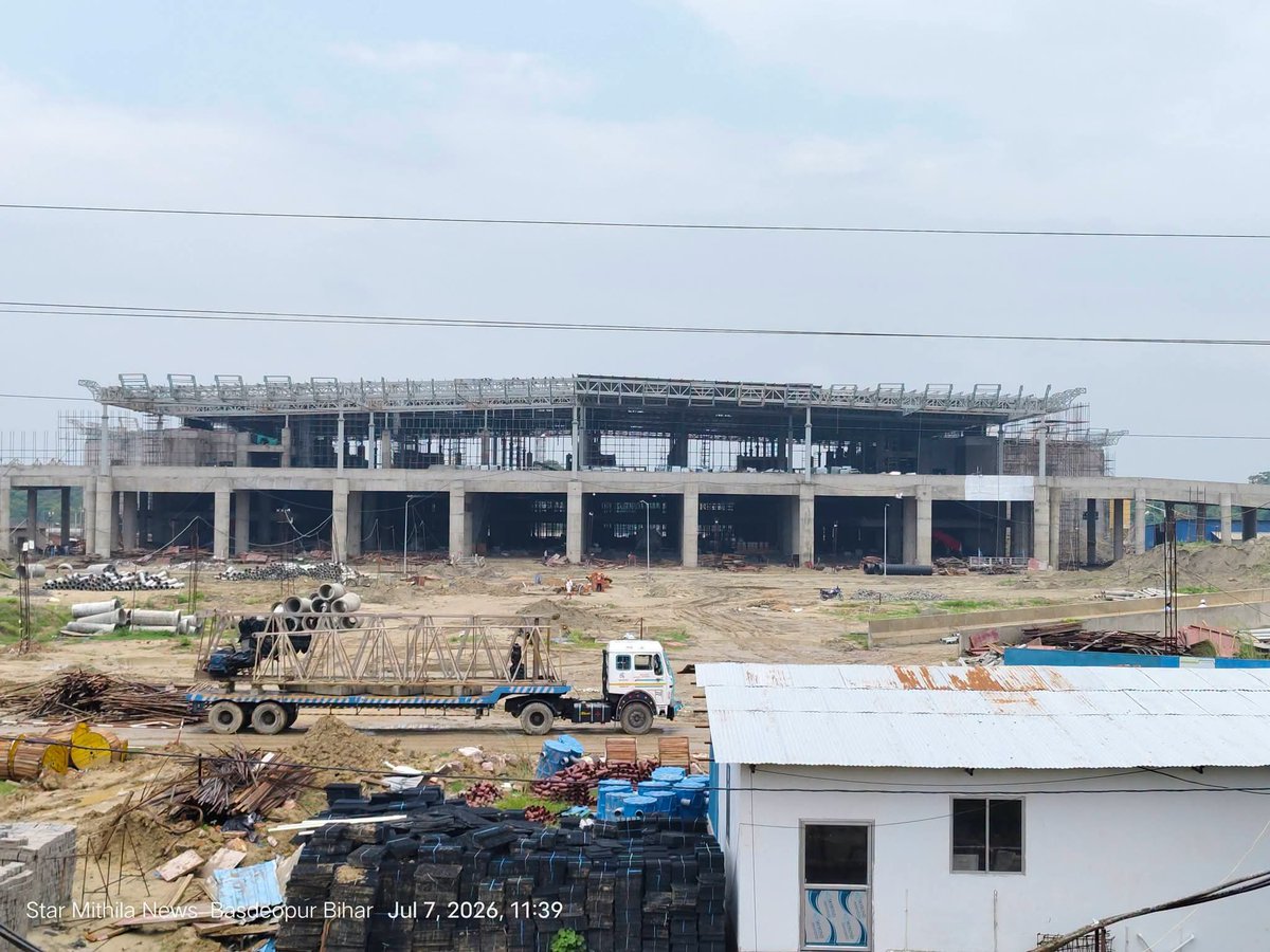 SitamarhiJila's tweet photo. Darbhanga Airport New Terminal Update❤️

Painting and finishing work has officially begun at the new terminal building of Darbhanga Airport.

• Total Project Cost: ₹911.66 Crore
• Terminal Building Cost: ₹674.96 Crore
• Project Area: 52+ Acres
• Annual Capacity: 3 Million Passengers
• Modern terminal with aerobridges, advanced baggage handling and world-class passenger facilities.
• Target Completion: 30 November 2026 (subject to project progress)

A major aviation upgrade for Mithila and North Bihar is taking shape.