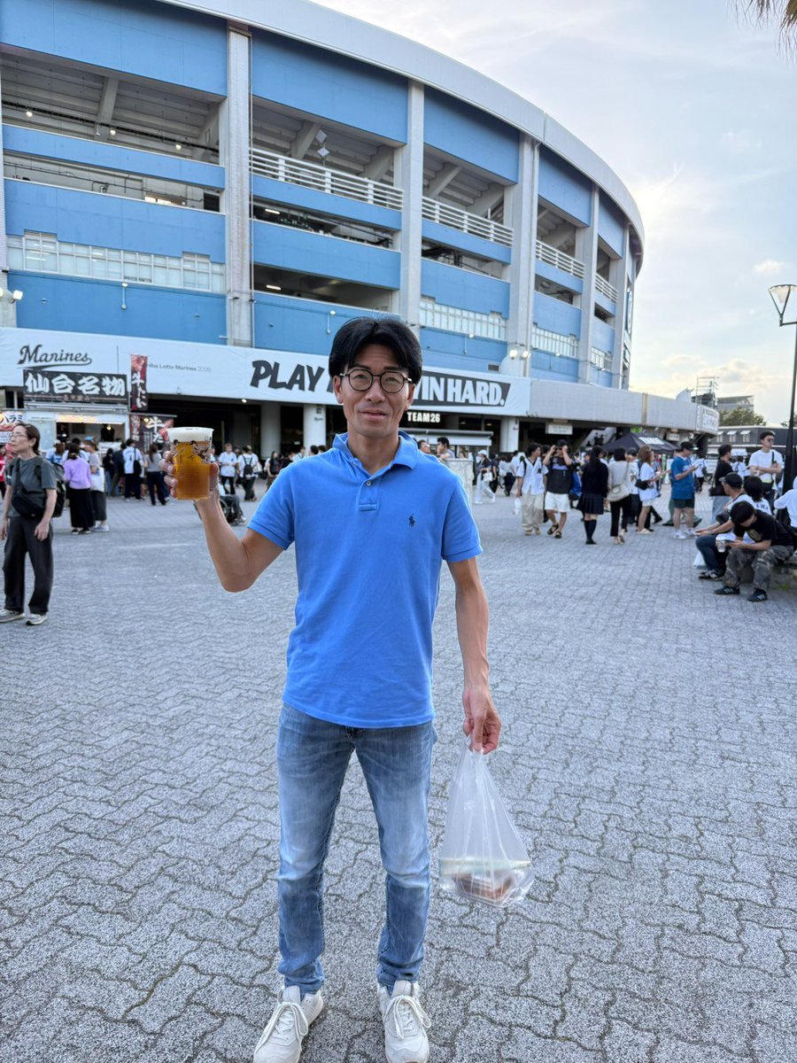 taity0319's tweet photo. チケットを頂いたので7～8年振りにマリンスタジアムで野球観戦。

楽しかったですしアスリートってカッコいいですね😄

帰宅しました。

明日も早朝から管理馬たちの調教ですので寝ます。

おやすみなさい～🌠 https://t.co/F3UeMlCQcx
