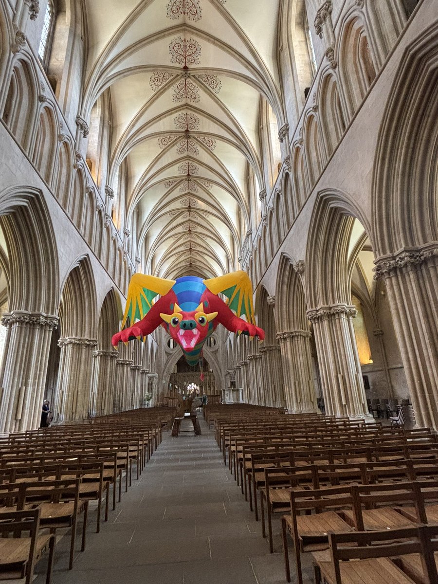 TheVicarageMeow's tweet photo. Mum went to Wells Cathedral on Monday for a bit of quiet space. And there be dragons!

It’s the mythical creature trail and it’s on until September 1st. If you get a chance, go see it!

My auntie Louise looks tiny!

#catsontwitter #catsonX #Catsarefamily #catsofx #catsoftwitter https://t.co/zJpFtWCEkW