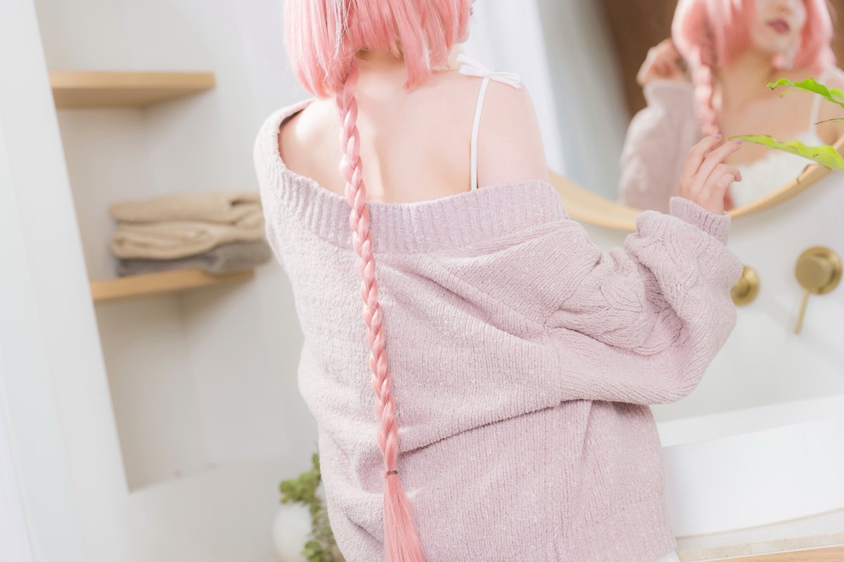 itsnadeko's tweet photo. *Cosplayコスプレ*

🕹️🔖

#vspoとてもかわちい部屋着併せ 

📸@HokkeIllust https://t.co/WIVsRXTPw5