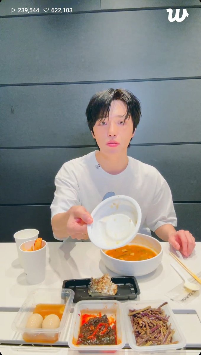 마이 tweet media
