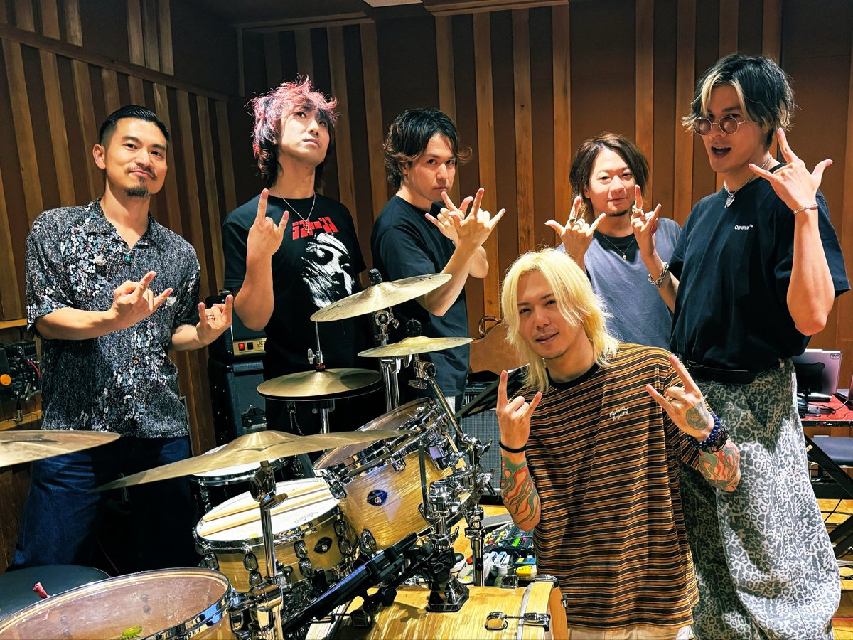 TARO_KOBAYASHI's tweet photo. #RIOT &amp; #FRONTLINE

よろしくたのんま🥰 https://t.co/kR0alCJBQU