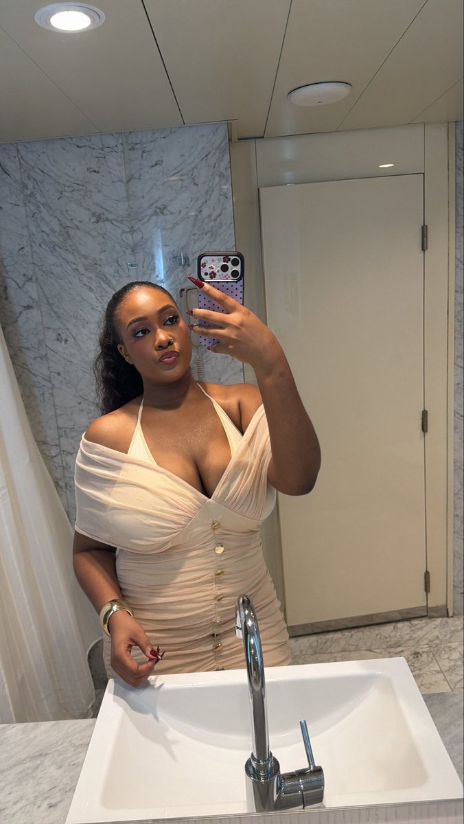 _Akunne_'s tweet photo. Obsessed with this face🥹 https://t.co/gXIYv5S4lR
