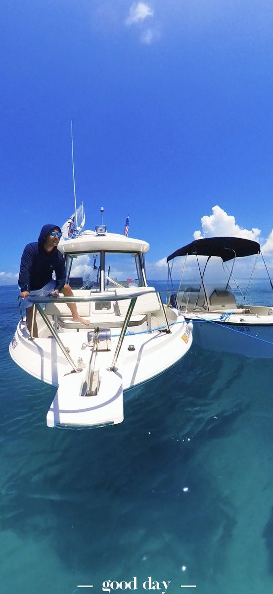 JoseRealtorFL's tweet photo. Florida Life! Admiring the beauty of the sombrero reef in Marathon, Florida. Visiting the keys was awesome. Always remember if you are relocating to Florida reach out to me and we will find your best real estate deal! https://t.co/rkjZoeYkqU