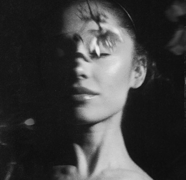 HitsAndCharts's tweet photo. 'Someday all the seeds will open
All of the human life i’ve dreamt of
will bloom all around, unfrozen

how will it feel?'

— Ariana Grande on her upcoming album 'petal' https://t.co/okoANV4mp1
