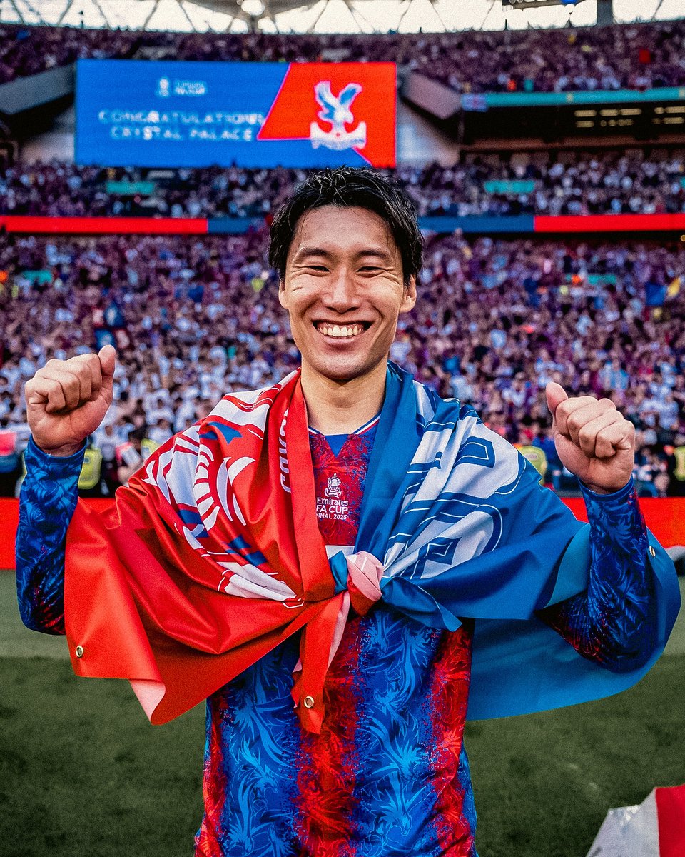 CPFC's tweet photo. "Thanks for everything. We will get another trophy. I will give my all, I promise you. See you soon." 🫶

- Daichi Kamada 🎌 https://t.co/8ZypsKjtJk