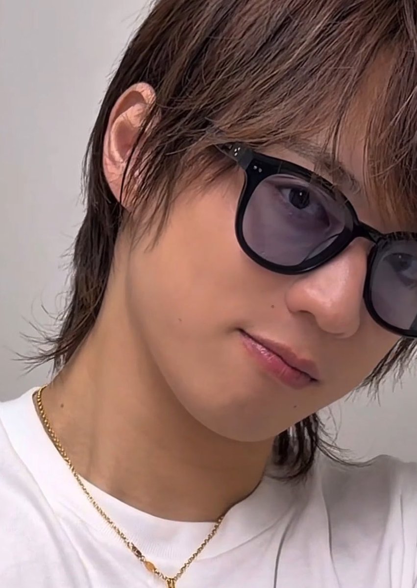 chechecheno1016's tweet photo. あかんほんまに、大晴くんのほくろほっほっほっほっほくろ(  ᵒ̴̷͈ωᵒ̴̶̷͈ )✨️
あれがデネブアルタイルベガちこは指さすたいせの大三角✰҉҈҉҈҉҈✨✰҉҈҉҈҉҈ ✨✰҉҈҉҈҉҈✨✰҉҈҉҈҉҈✨✰҉҈҉҈҉҈✨✰҉҈҉҈҉҈ ✨✰҉҈҉҈҉҈✨✰҉҈҉҈҉҈✨💫 https://t.co/rZLj6jhOHE