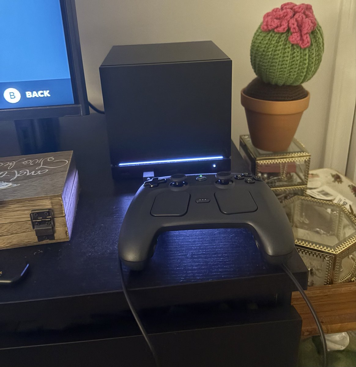 Fume Gaming tweet media