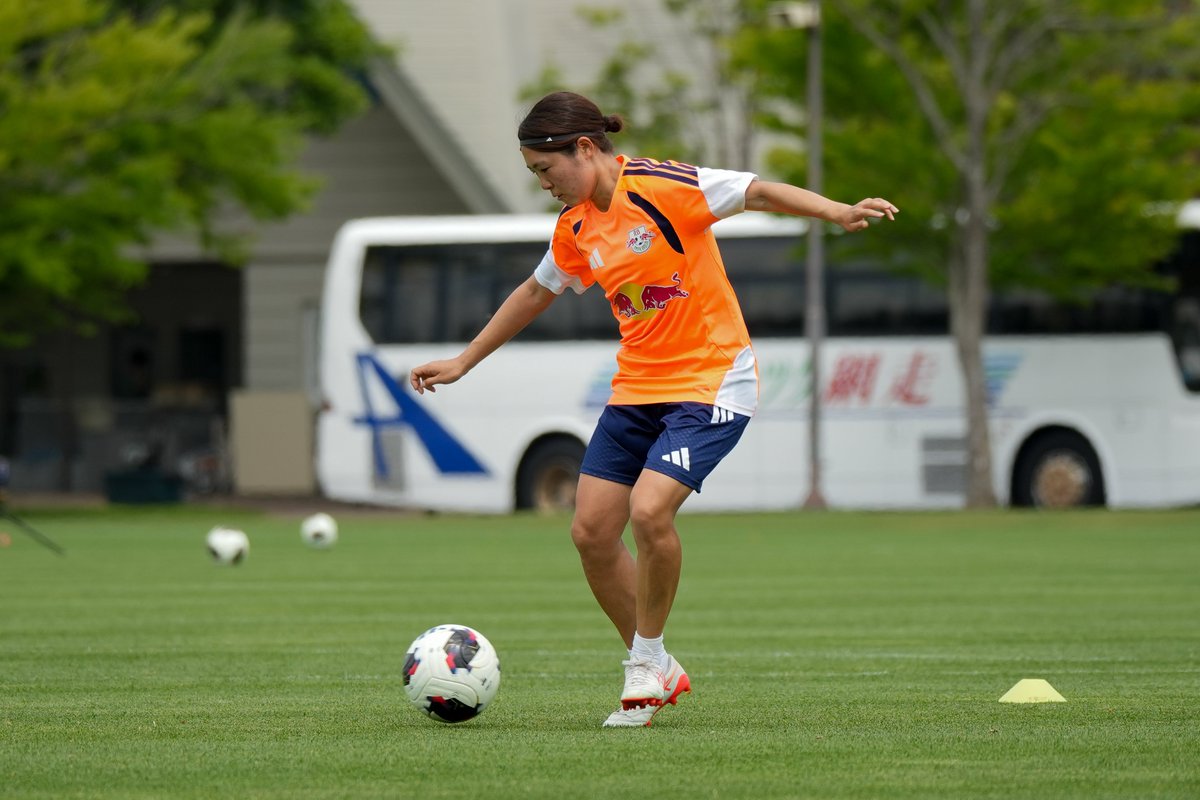 RBOA_WOMEN's tweet photo. ／ 
📸𝗔𝗯𝗮𝘀𝗵𝗶𝗿𝗶 𝗖𝗮𝗺𝗽⚽️
＼  

⚽️7/25・ #大宮_バイエルン 
「𝗜𝗡𝗧𝗘𝗥𝗡𝗔𝗧𝗜𝗢𝗡𝗔𝗟 𝗙𝗥𝗜𝗘𝗡𝗗𝗟𝗬 𝗠𝗔𝗧𝗖𝗛」チケット販売中🎫
▶︎ https://t.co/29Mr9B6JQK

#RB大宮アルディージャWOMEN #ardija #WEリーグ
#髙橋美紀 #門脇真依  #辻あみる #伊藤有里彩 https://t.co/AqTnmqYcz2