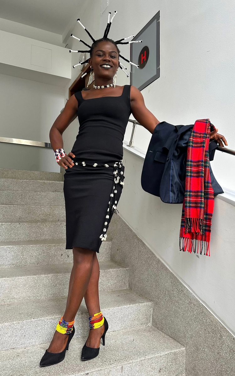 Wiyaala's tweet photo. @mhaamhe_adwoa @mistameister Just do your thing. Respect those who appreciate your work. Money is a bonus. Take it like that. And you’ll be fine." https://t.co/njNMoLipBS