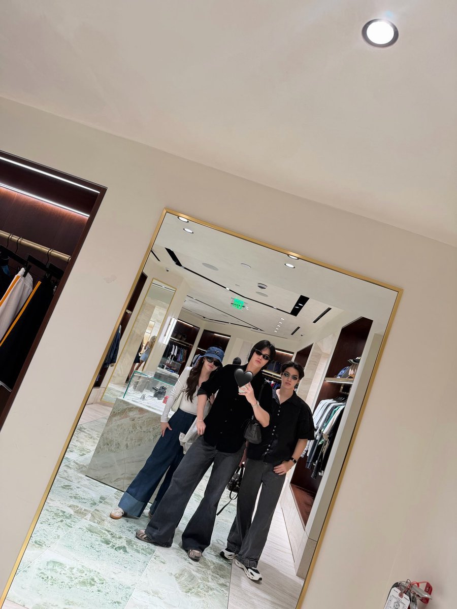 _fairy301_'s tweet photo. Opas siblings 🔥🔥🔥

#winmetawin @winmetawin https://t.co/VQaqIGhH0X