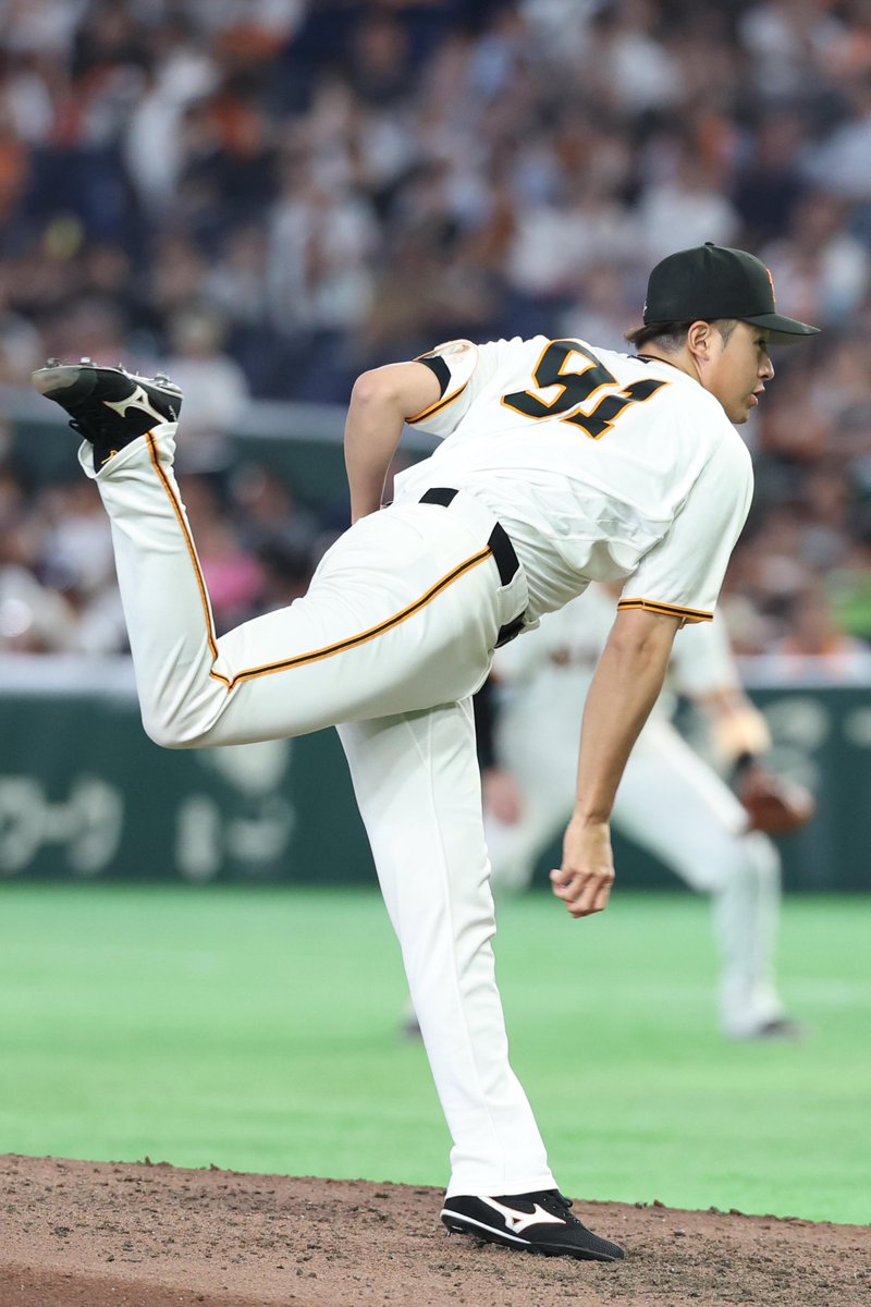 TokyoGiants's tweet photo. 【九回表】巨人 1-4 阪神  

4番手の #堀田賢慎 投手が三者凡退に抑える。 https://t.co/ihNjsIV2Ey