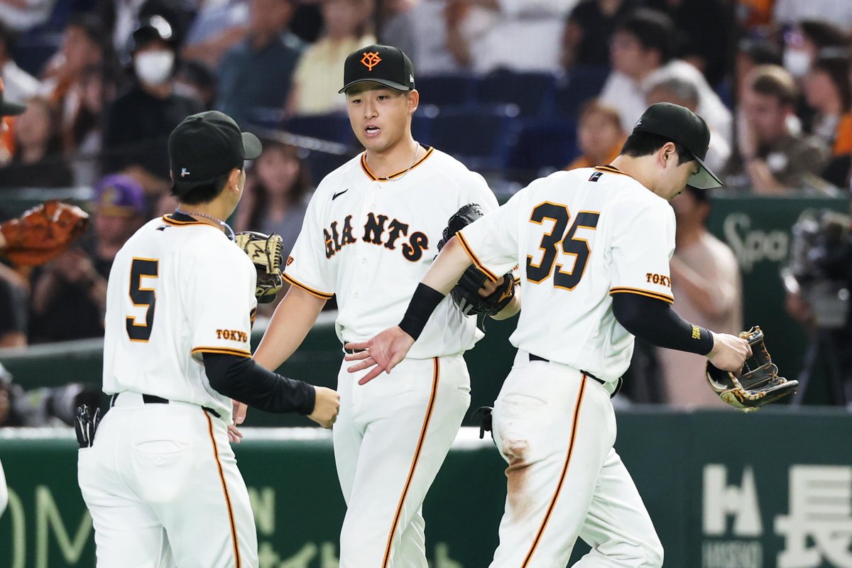 TokyoGiants's tweet photo. 【九回表】巨人 1-4 阪神  

4番手の #堀田賢慎 投手が三者凡退に抑える。 https://t.co/ihNjsIV2Ey