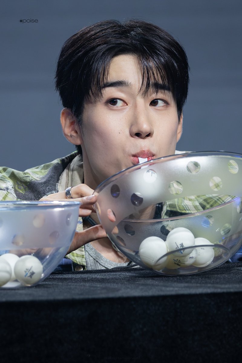 poise_hsw's tweet photo. @wooya_twt 260620 MY W∞RLD 2부 ✴ 𝐇𝐐

승부욕 MAX ૮₍ `• ˕ •´ ₎ა ✨️

#한승우 #HANSEUNGWOO
#MY_WooRLD 💜 https://t.co/CWncs0p3uc