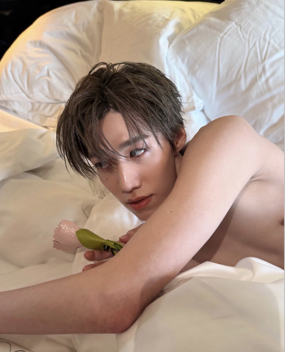 besttuesdaeever's tweet photo. จดจำเก็บไว้นัยน์ตาเนื้อเย็น 
อุราพี่ร้อน ไม่อาจซ่อนเร้น
โฉมแม่เดือนเพ็ญ รักเจ้าเข้าแล้ว https://t.co/twPrsq0607