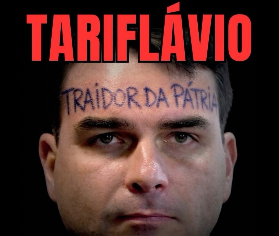 TVillar19's tweet photo. @sputnik_brasil Pelo jeito, só faltou a dancinha para aumentar o constrangimento. 🤡 https://t.co/P8eMgEUjKY