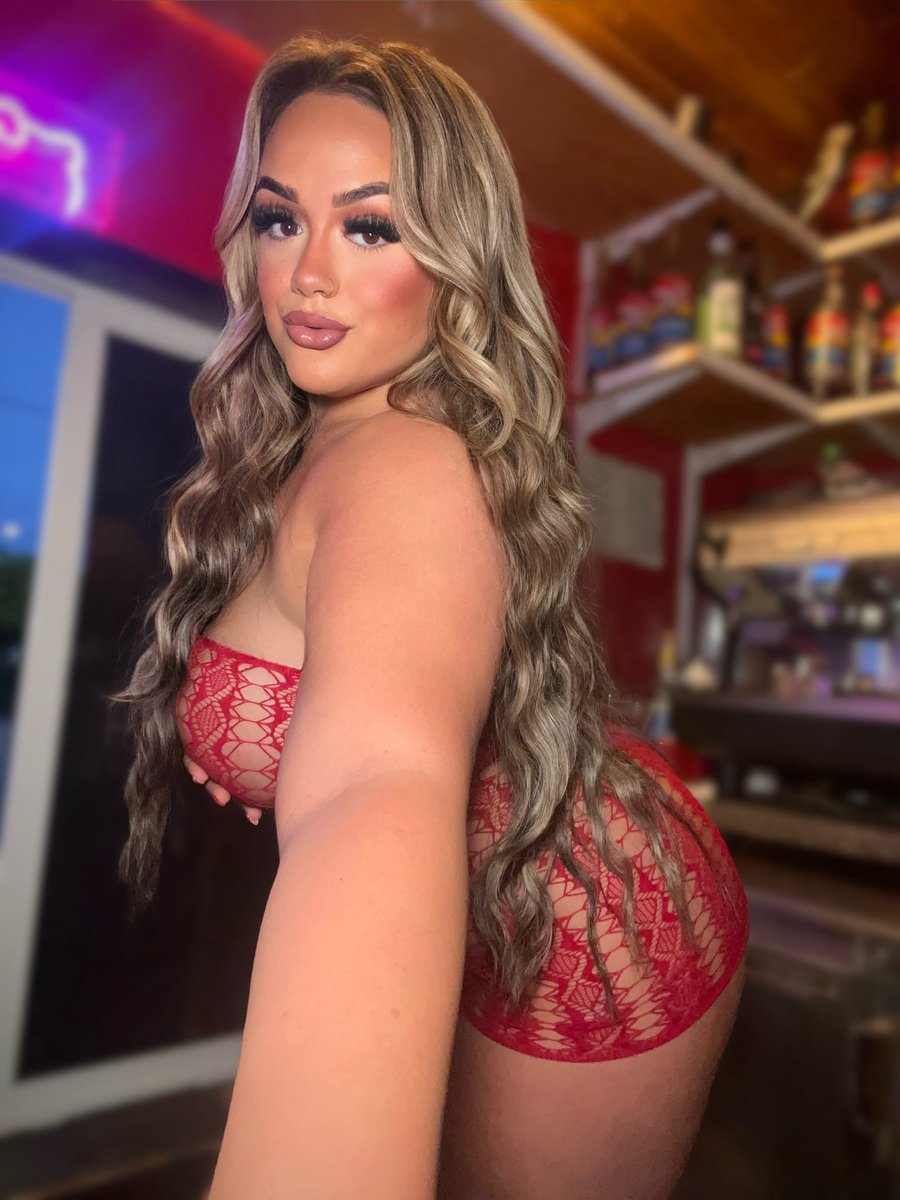 bombshellcel's tweet photo. come get a mid-week pick me up 💋
now-10am ✨
📍 1120 Harrison Ave. Centralia, WA https://t.co/CMzrZYDwm5