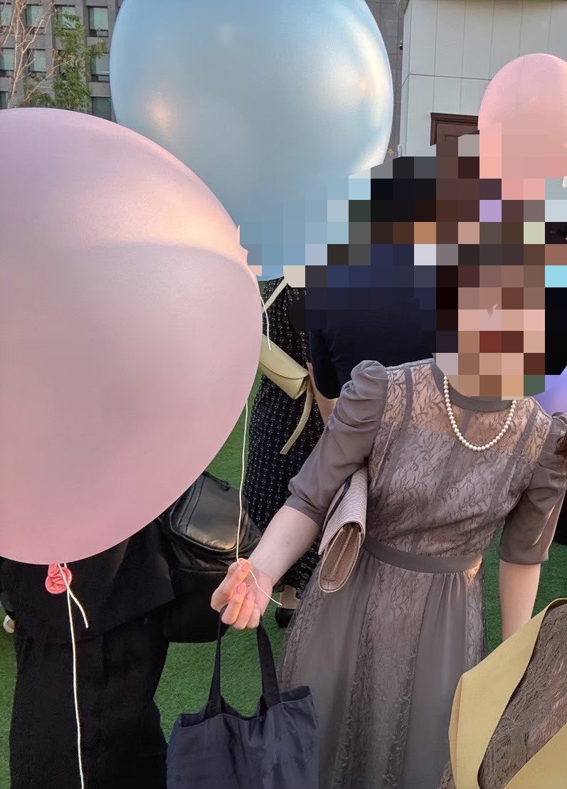 1504ymd's tweet photo. 今田美桜ちゃんと色違いドレスで
ちょっと嬉しい(笑)
でももうこれたくさん着たから
要らないw

今なら高く売れるかな？笑 https://t.co/4Uf9cXuERb