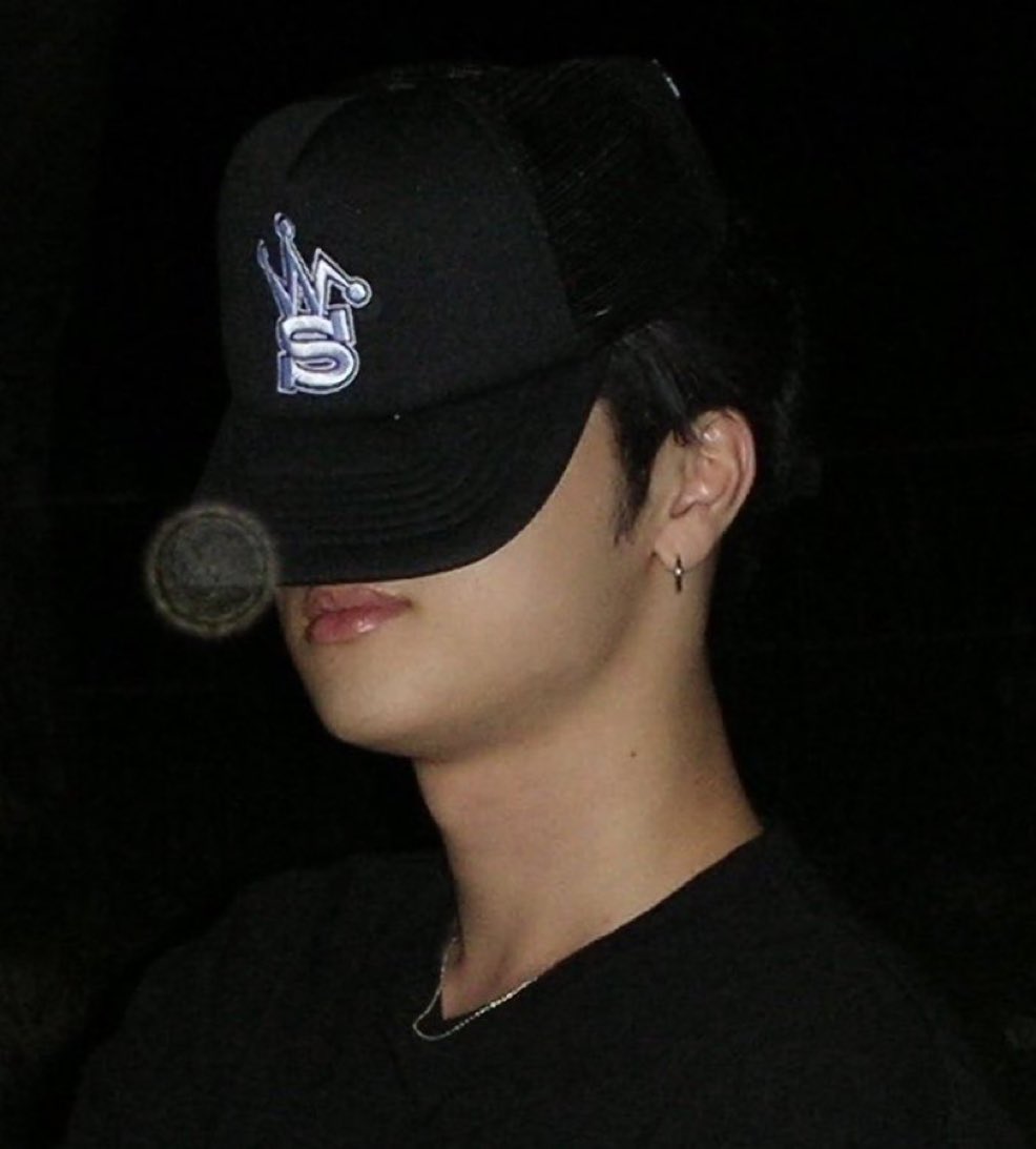 suooooo1206's tweet photo. 뽀뽀한다 진짜 https://t.co/niKMbS2fFm