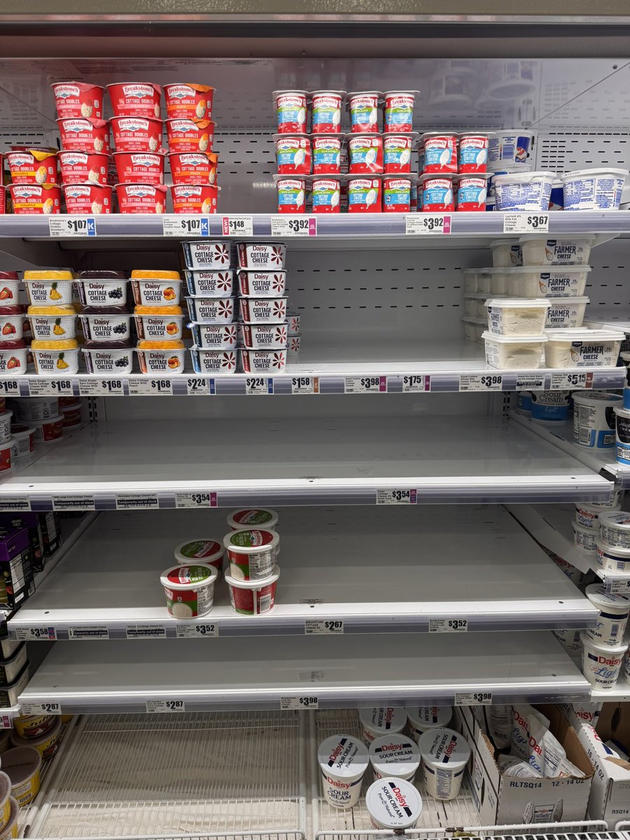 jsstjssn's tweet photo. @HEB y’all killin me with this 😩  My ex literally laughs at me as I pay her upcharge to buy any good culture from her fridge cause yall can’t keep supply up to demand.  Please do something about this.  Put a buying limit or something.  These folks don’t play fair in Allen. https://t.co/E2XUOTojAP
