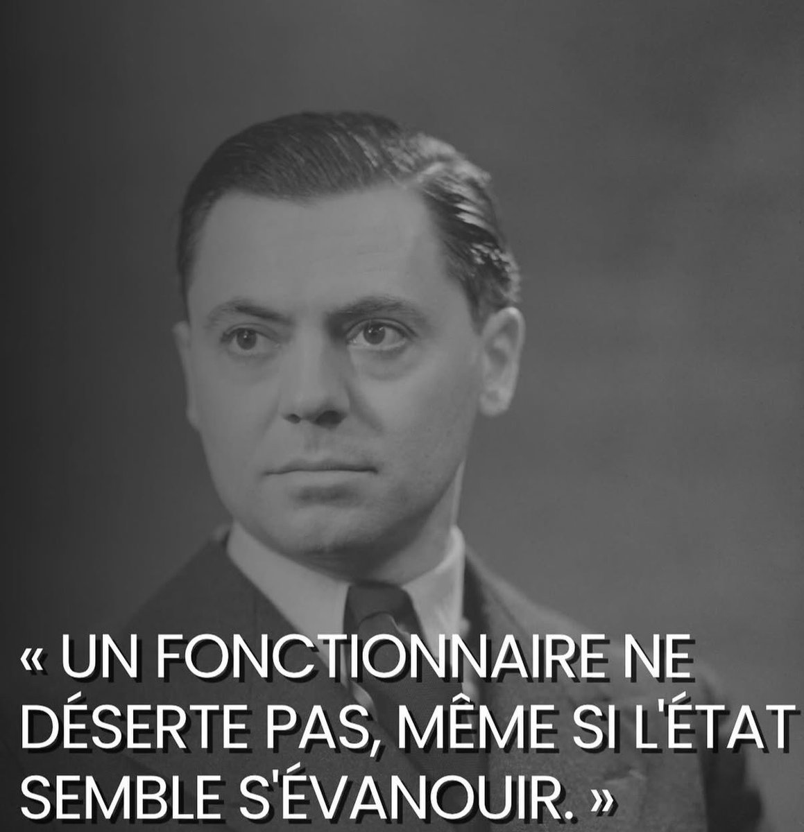 TonyDerouet23's tweet photo. Il est des hommes qui, dans les heures sombres de notre Histoire,ont refusé la résignation. Jean Moulin fut de ceux-là. Fidèle à la France jusqu’au sacrifice suprême,il sut unir les forces de la Résistance au service d’une seule cause: la Nation. #JeanMoulin #Résistance #Mémoire https://t.co/EhwLCv9Lyz