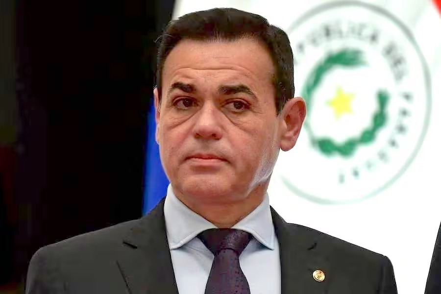 delpynews's tweet photo. ▶️"TENEMOS UN 'TECITO DE NARANJA' COMO CANCILLER" | 🔥

Colym Soroka criticó a Rubén Ramírez Lezcano por la polémica declaración del Ministerio de Relaciones Exteriores acerca del caso Mbappé.💣

🗣️"Él debería ser justo con la nación paraguaya y no cómodo. El comunicado careció de todo fundamento", señaló el legislador.

Vía: ABC TV