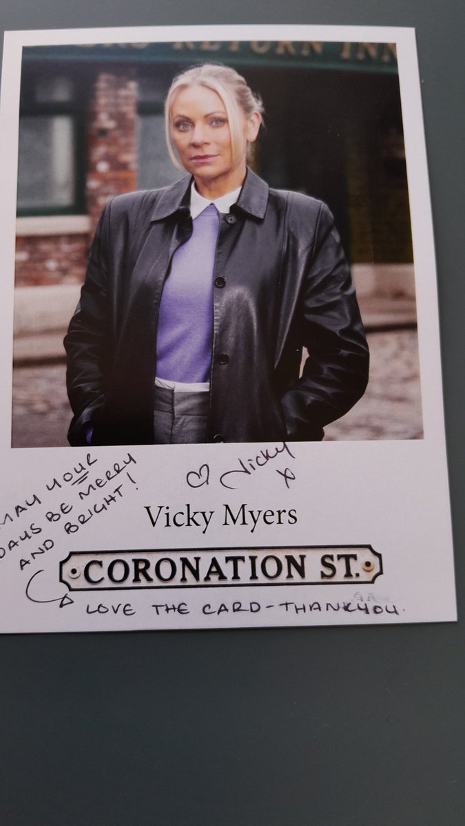 CharlieBovz's tweet photo. Not sure this was meant for me @VixMyers . I definitely said not to reply. Perhaps DS Connor-Swain does not take kindly to orders from temporary DI ?! Now I'm going to have to send a made-up cast card when my right shoulder makes its debut appearance in 'Counsels'. https://t.co/HuueTU2RZN
