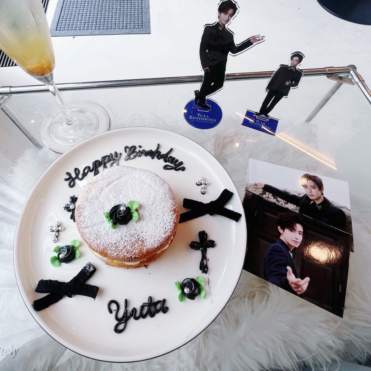 oshi_ve_'s tweet photo. As long as you keep standing on that stage, I’ll always love you.

お誕生日おめでとうございます❤︎
ずっとずっと大好きです❤︎

#岸本勇太 https://t.co/M2r3hRApMN