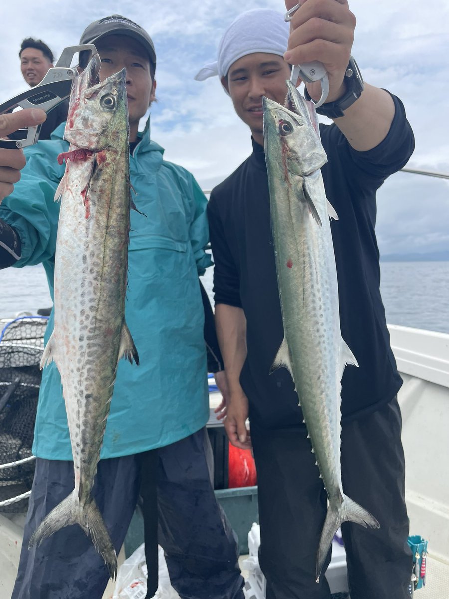 kamedamaru1098's tweet photo. 止まらないサワラ‼️
まだまだ釣れます⭕️👍
👇
https://t.co/lzglFJQPGu https://t.co/vUPFQ8qL0N