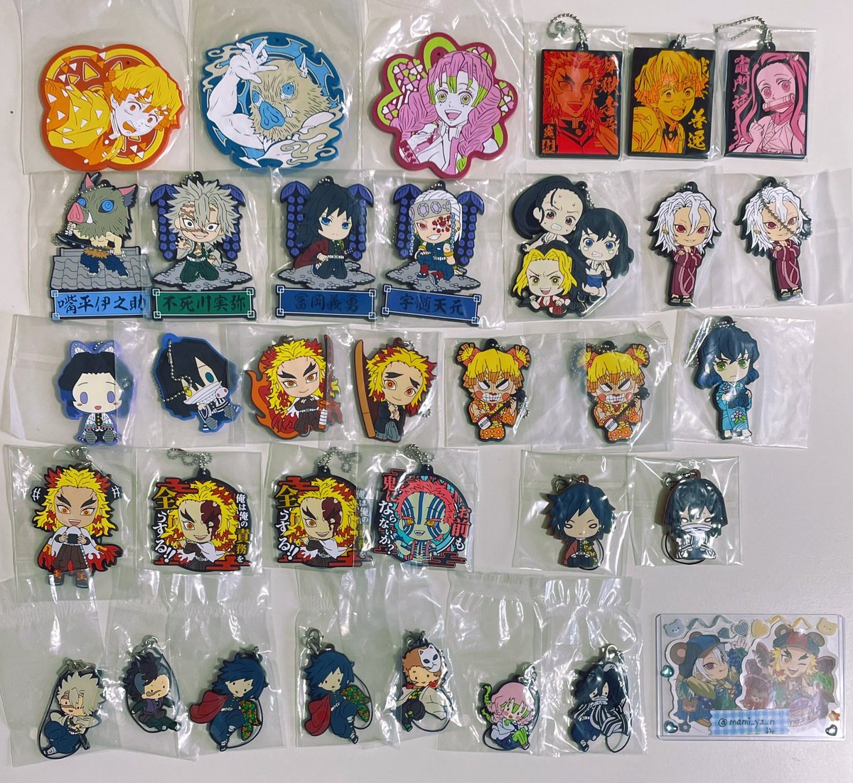 mami_ya_n's tweet photo. 譲渡 交換 鬼滅の刃 缶バッジ 幕間画 ダイニング 全集中展 午年 ナンジャタウン 一番くじ ラバスト ガチャガチャ 

譲▶︎画像
求▶︎1点100円(＋送料)

🍣は2点で100円
数にもよりますが要梱包費

出来るだけ迷子無くしたい為、1点のみはご遠慮ください🙇‍♀️

ゆうちょpaypay(マネラ可)
クリックポスト可 https://t.co/x5QNQwkoSK