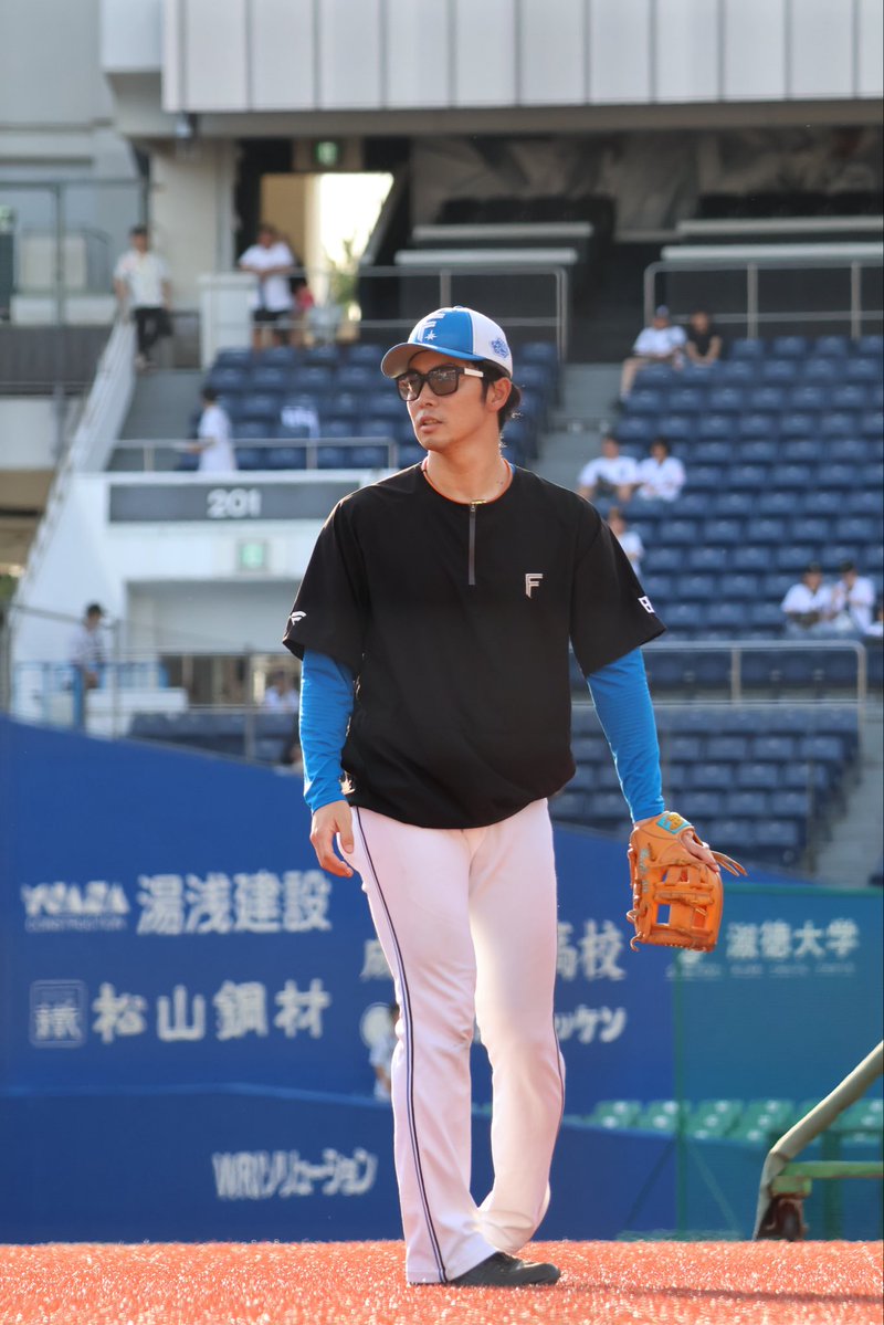 muuummin's tweet photo. 今日も素敵な谷内コーチ✨まとめ
2026.7.8マリンスタジアム
#lovefighters #谷内亮太 https://t.co/R1kGfCiAOz