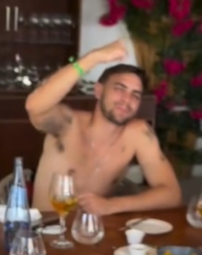 gemsytalks's tweet photo. Gabi, qué cojones es ese pelo?? Con lo bien que estabas tipo Mar Afuera...... https://t.co/T5BWEAj1ib