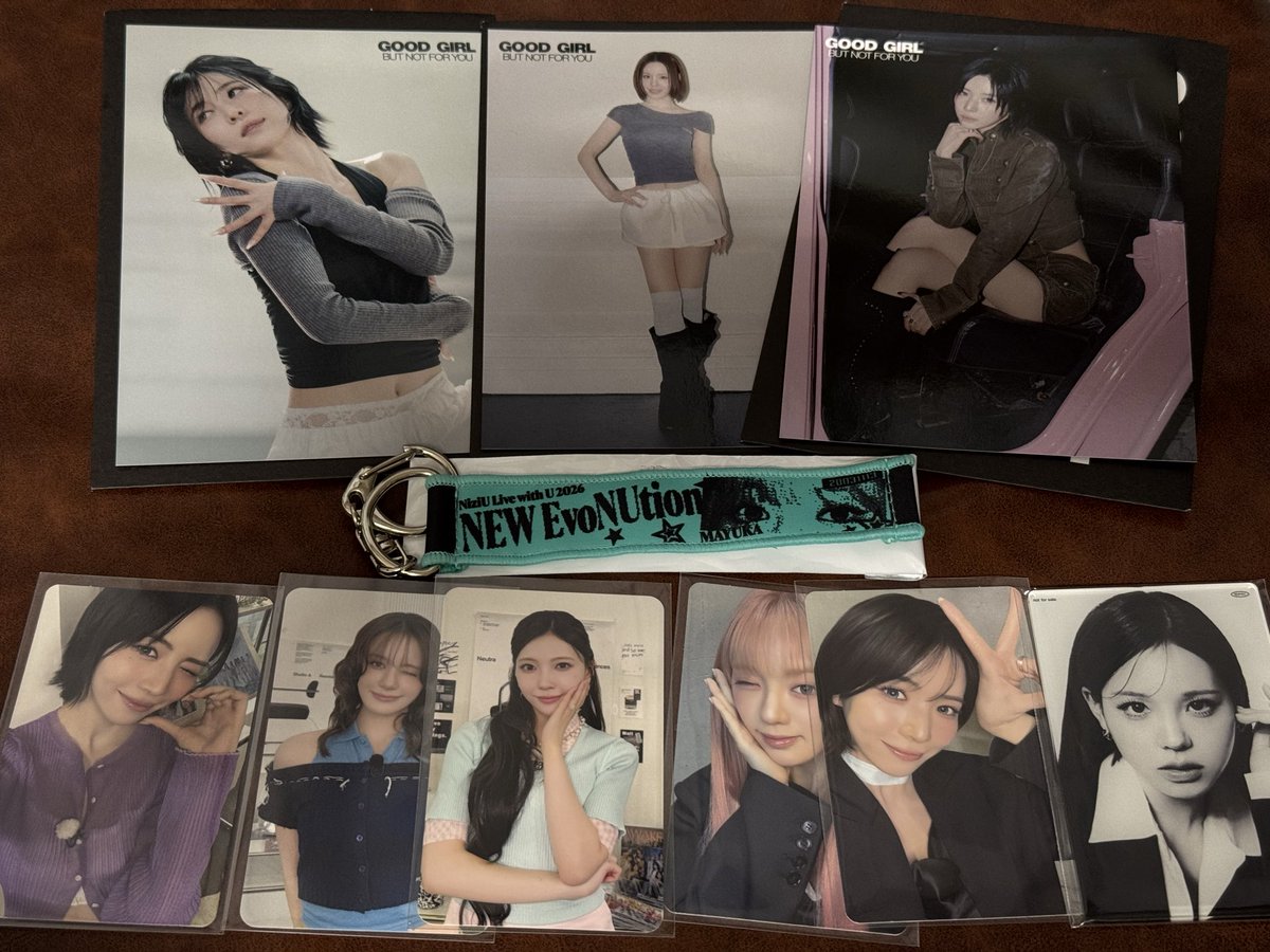 315_niziu_saki's tweet photo. NiziU 交換 トレカ portfolio

譲‥画像1枚目

求‥Too bad ラントレミイヒ、オール(2枚目💖優先)
　　タオルキーホルダーミイヒ
　　WithU盤アヤカ
　　SONYミイヒ、アヤカ
　　通常盤オール
　　TSUTAYAアヤカ

郵送または関西手渡し（要相談）
お気軽にお声掛けください🙇🏻

#NiziU交換 #NiziU_交換 https://t.co/6VudiqLVtK