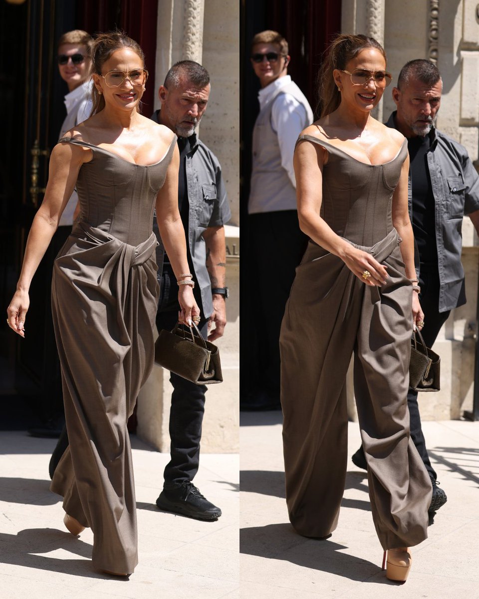 PageSix's tweet photo. Jennifer Lopez was spotted leaving her hotel during Day Three of Paris Fashion Week 🤎 📸: GC Images https://t.co/o69IFowmtq